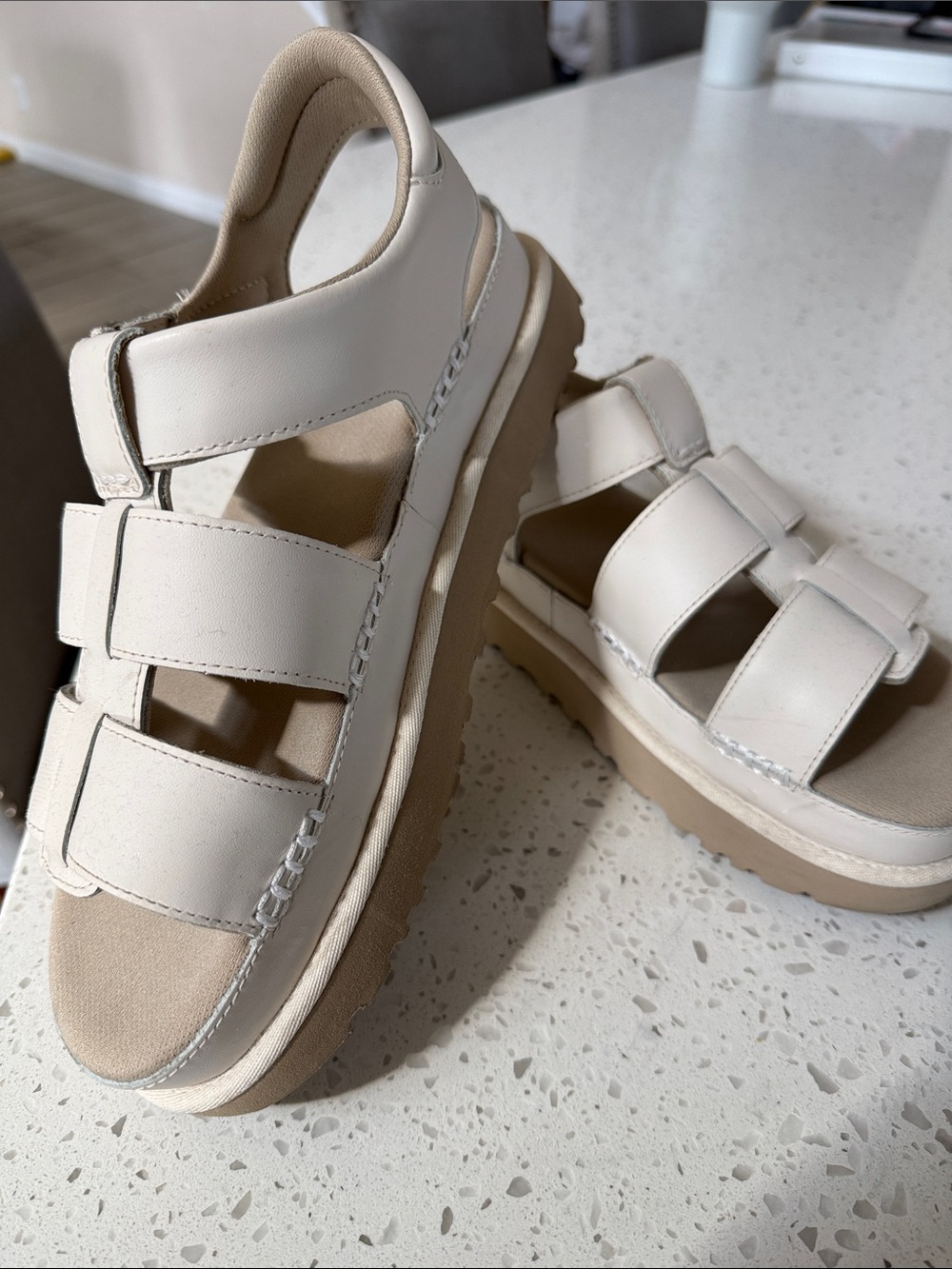 UGG Goldenstar Strap Platform Sandal- Womens sz 10